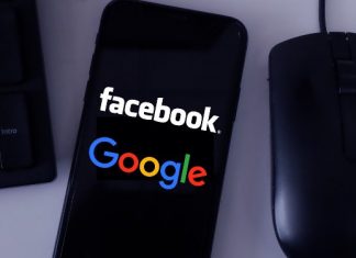 Facebook unfriends Australia: news sites go dark in content row
