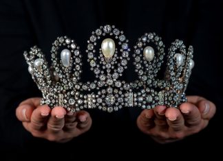 Florida homecoming queen faces up to 16 years after alleged scheme to hack high school contest