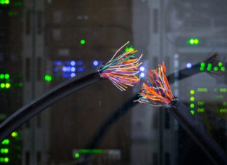 Huge parts of the internet facing outages