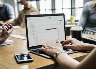 This phishing email is pushing password-stealing malware to Windows PCs