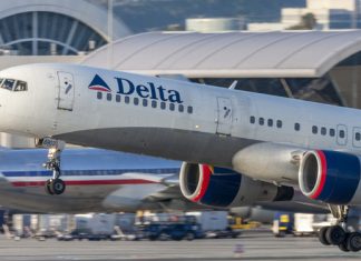 Websites of airlines, banks, tech companies back online after brief global outage