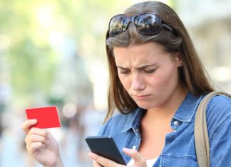 An engineer fell victim to a gift card scam. His colleagues discovered the whole fraud scheme