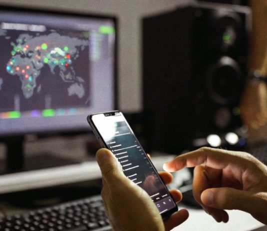 UNC3753 Used Vishing and Physical Intrusions in U.S. Data Theft Extortion Campaign